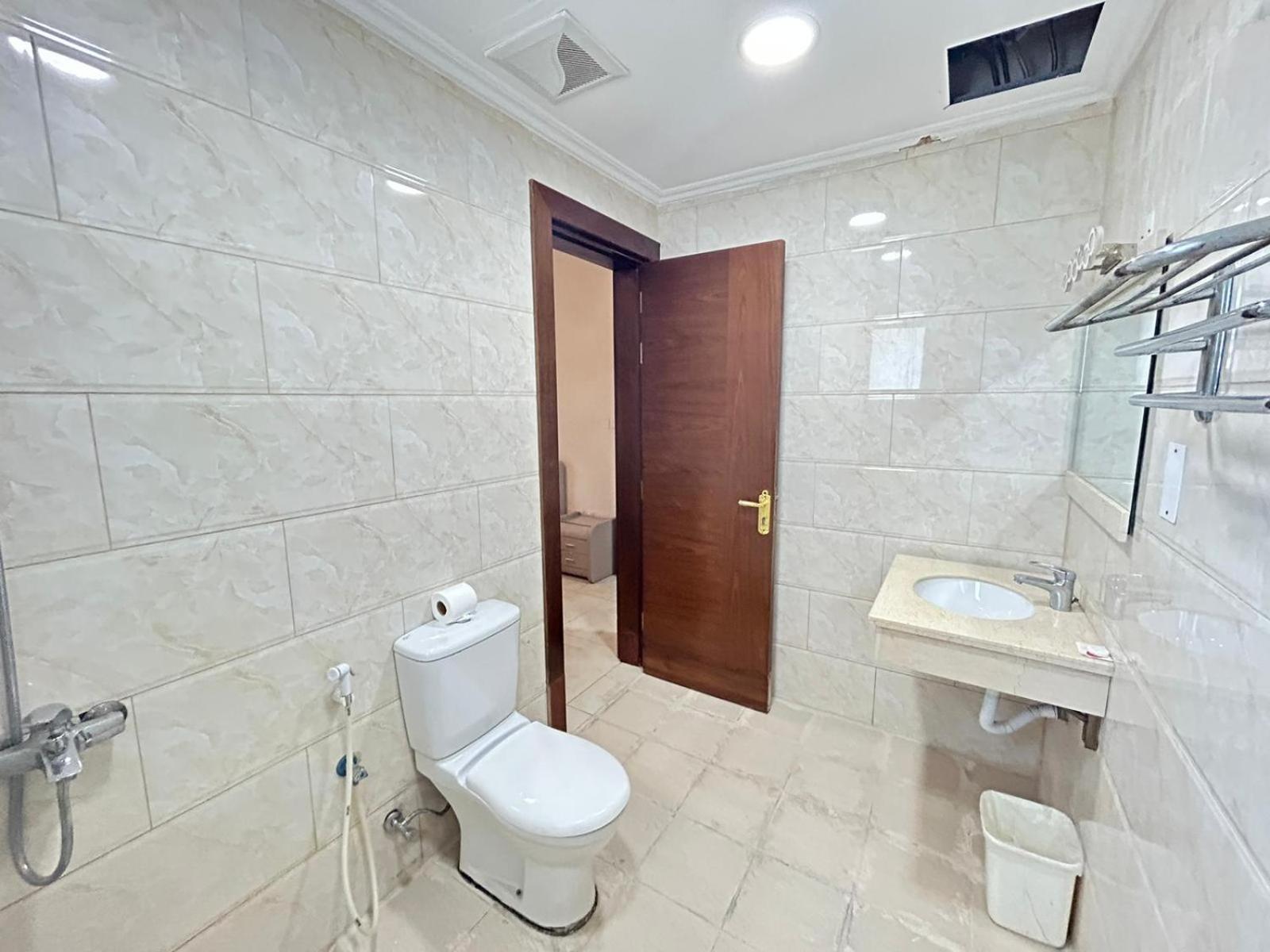 Al Hayat Suites Apartment マナーマ エクステリア 写真