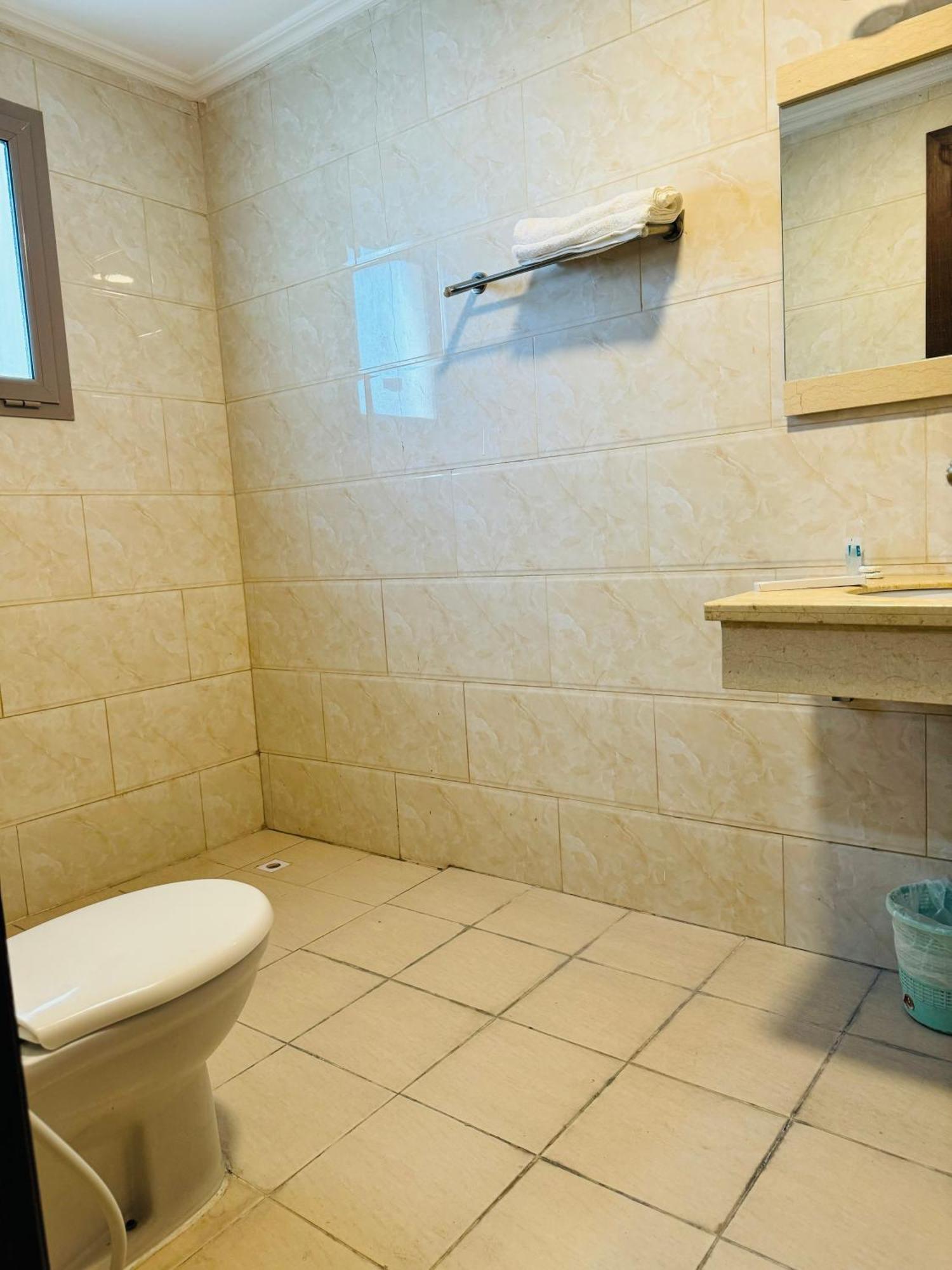 Al Hayat Suites Apartment マナーマ エクステリア 写真
