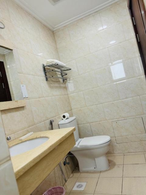 Al Hayat Suites Apartment マナーマ エクステリア 写真